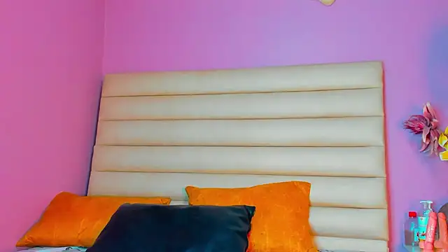 ZaritaLenon online show from 9, 9, 2025