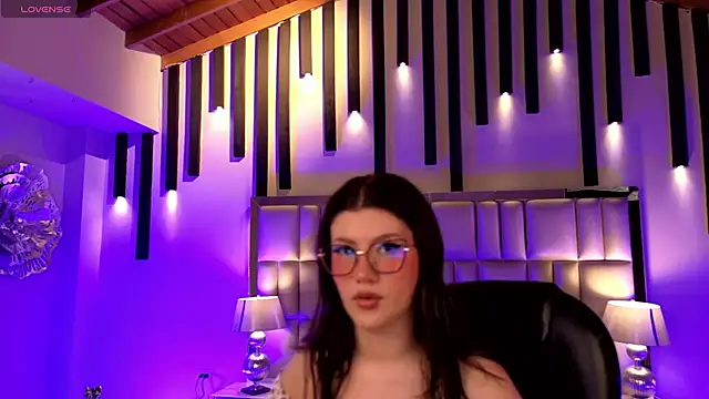 AmberFarrell online show from 17, 5, 2026