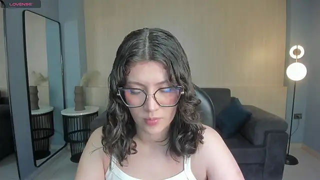 Snapshot of AmberFarrell chatting on 9, 7, 2026 AmberFarrell online show from 9, 7, 2026