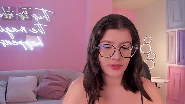 AmberFarrell online show from 9, 2, 2026