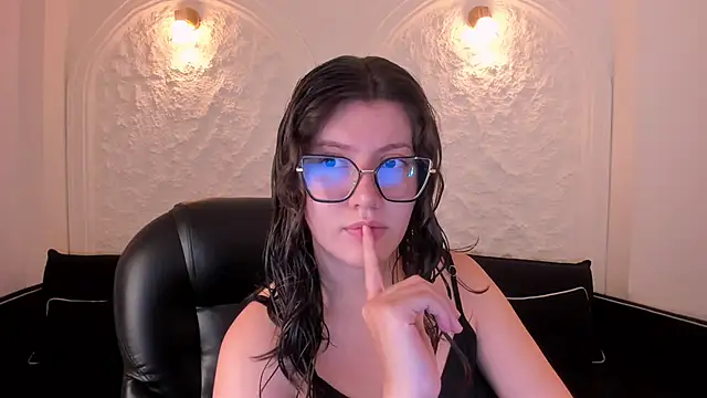 AmberFarrell online show from 17, 4, 2026
