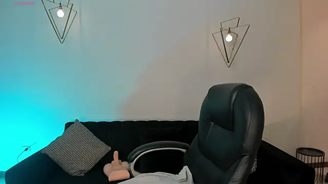 AmberFarrell online show from 21, 10, 2025