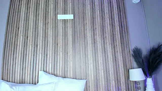 HannaPaola online show from 3, 2, 2026