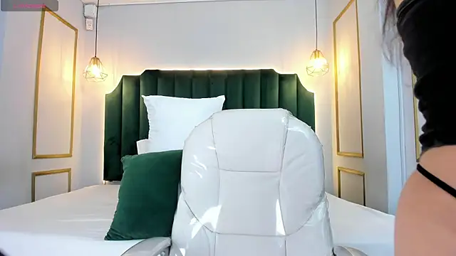 HannaPaola online show from 11, 3, 2025