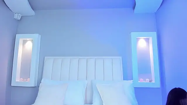 HannaPaola online show from 24, 10, 2025