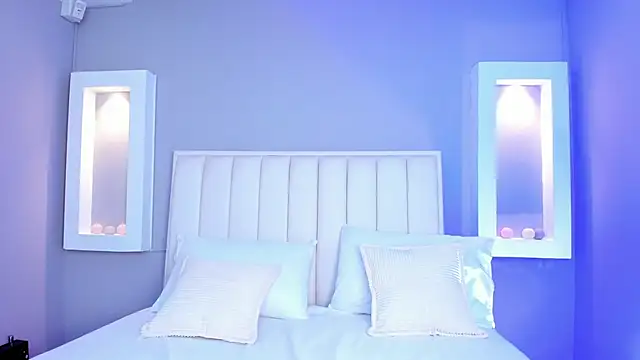 HannaPaola online show from 25, 10, 2025