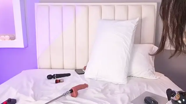 HannaPaola online show from 2, 10, 2025