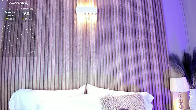 HannaPaola online show from 17, 12, 2025