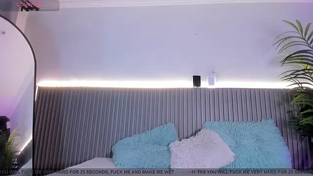 valentina lux online show from 25, 2, 2026