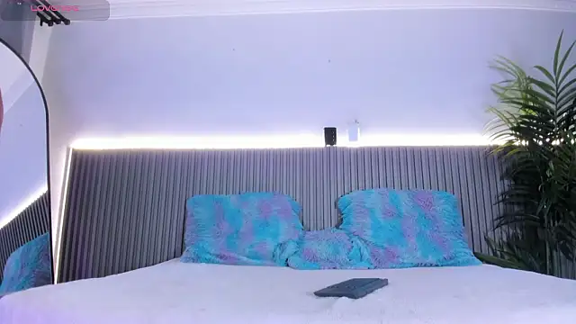 valentina lux online show from 6, 2, 2026