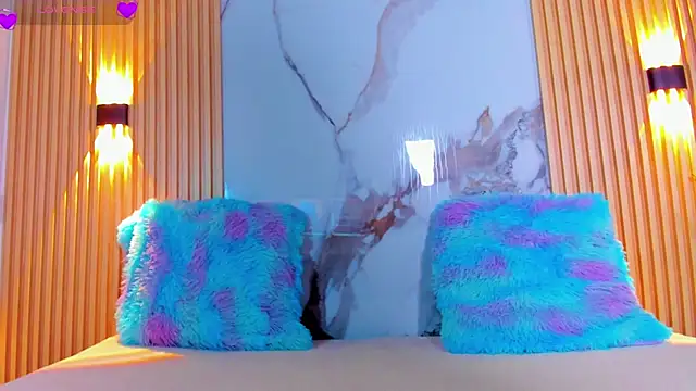 valentina lux online show from 12, 9, 2025