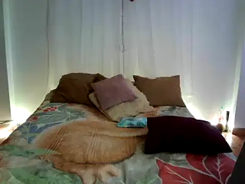 Hanna Charming online show from 26, 2, 2025