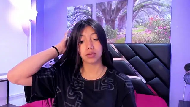 Snapshot of KimberlyVillaLobos chatting on 14, 11, 2025 KimberlyVillaLobos online show from 14, 11, 2025