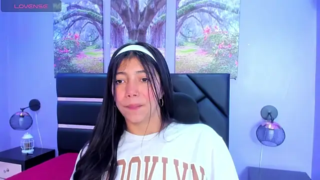 Snapshot of KimberlyVillaLobos chatting on 9, 9, 2025 KimberlyVillaLobos online show from 9, 9, 2025