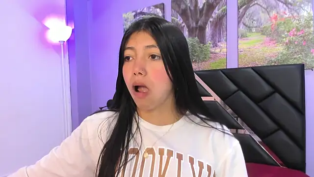 Snapshot of KimberlyVillaLobos chatting on 30, 9, 2025 KimberlyVillaLobos online show from 30, 9, 2025