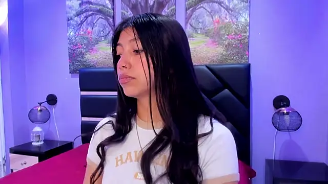 Snapshot of KimberlyVillaLobos chatting on 12, 11, 2025 KimberlyVillaLobos online show from 12, 11, 2025