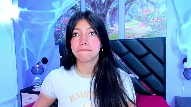 Snapshot of KimberlyVillaLobos chatting on 20, 10, 2025 KimberlyVillaLobos online show from 20, 10, 2025