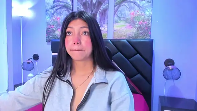 Snapshot of KimberlyVillaLobos chatting on 28, 11, 2025 KimberlyVillaLobos online show from 28, 11, 2025