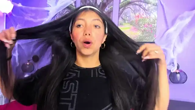 Snapshot of KimberlyVillaLobos chatting on 15, 10, 2025 KimberlyVillaLobos online show from 15, 10, 2025