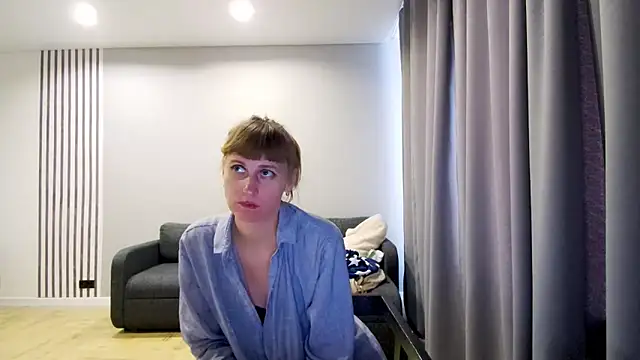 Daniella Lorente online show from 26, 2, 2025