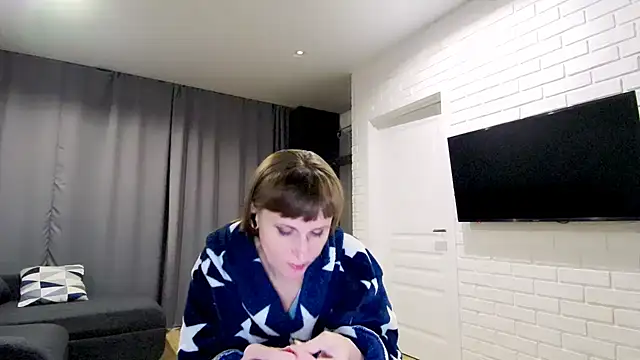 Daniella Lorente online show from 9, 2, 2026