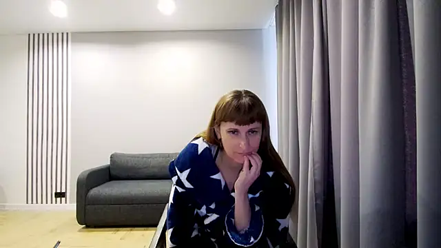 Daniella Lorente online show from 28, 2, 2025