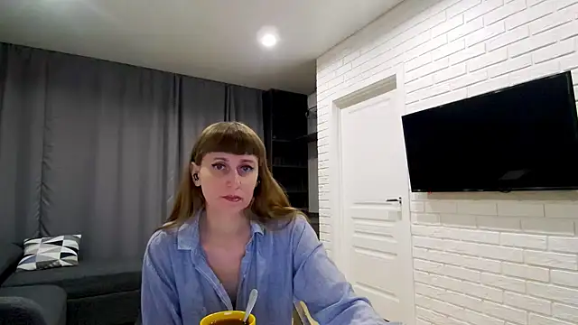 Daniella Lorente online show from 21, 5, 2026