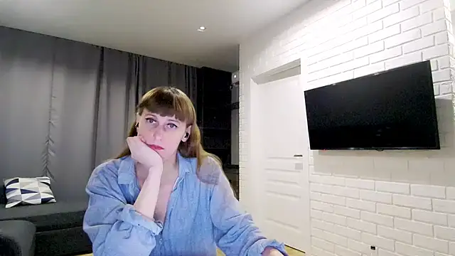 Daniella Lorente online show from 25, 2, 2026