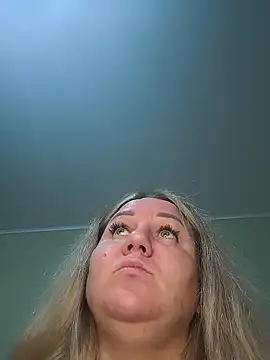 Anna Curvy online show from 27, 11, 2025