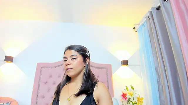 JulieeHabubu online show from 28, 3, 2026