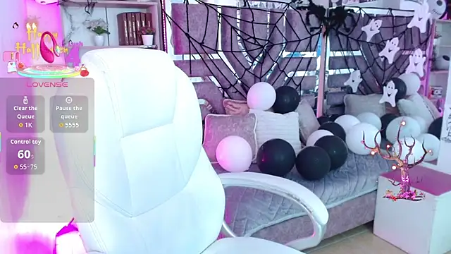 AliceWalker 11 online show from 27, 10, 2025