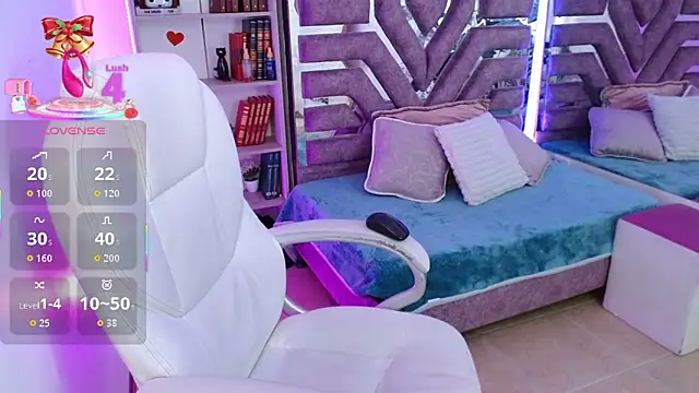 AliceWalker 11 online show from 23, 11, 2025