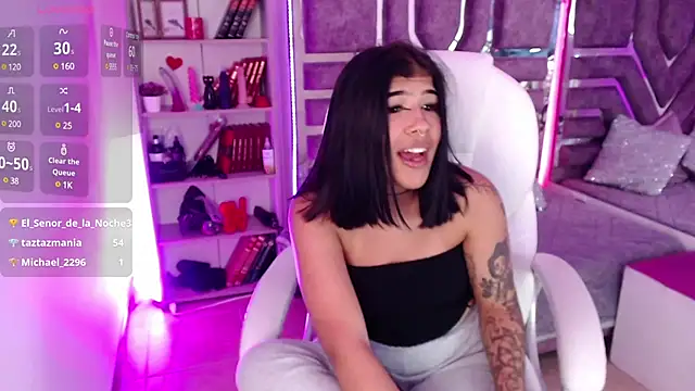 AliceWalker 11 online show from 13, 3, 2025