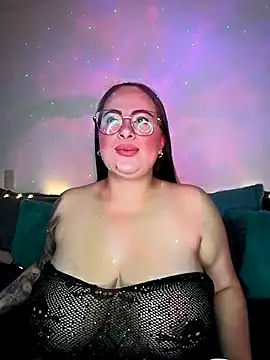 Snapshot of soofy__ chatting on 8, 7, 2026 soofy online show from 8, 7, 2026