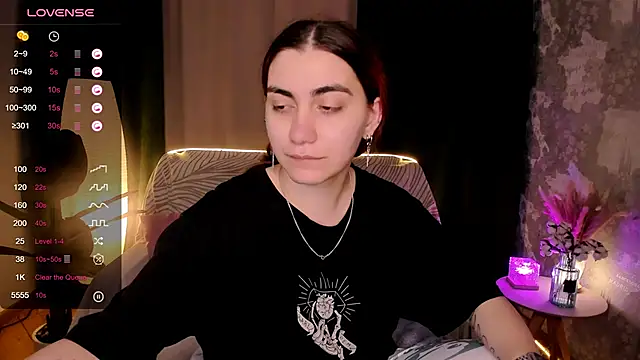 hannacheekss  online show from 1, 10, 2025