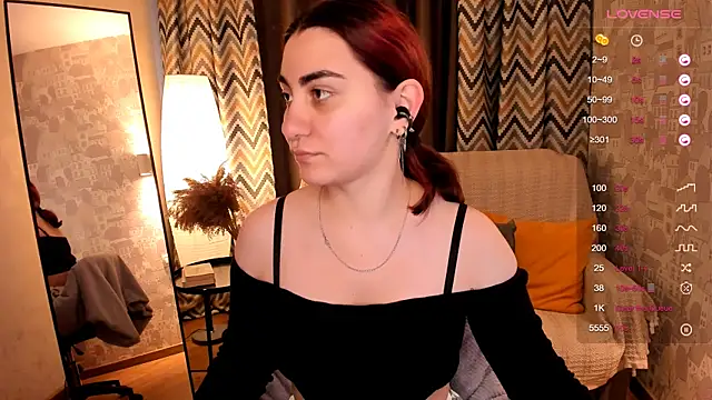 hannacheekss  online show from 11, 9, 2025