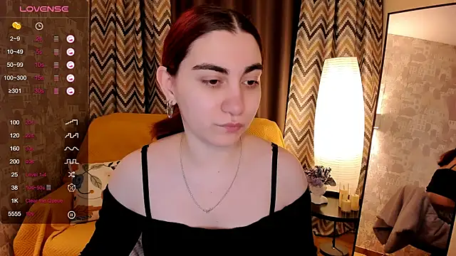 Snapshot of hannacheekss_ chatting on 17, 2, 2026 hannacheekss online show from 17, 2, 2026