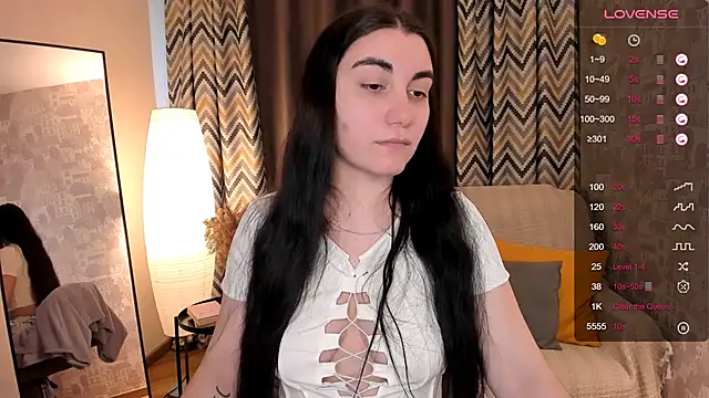 hannacheekss  online show from 3, 3, 2025