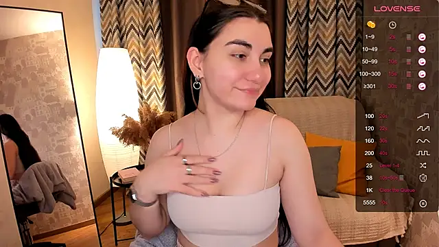 hannacheekss  online show from 24, 2, 2025