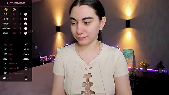 hannacheekss  online show from 28, 2, 2025