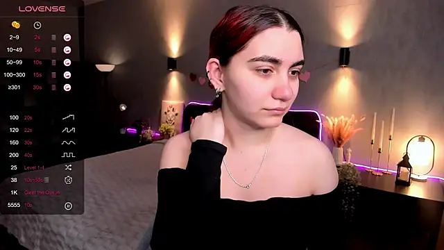 Snapshot of hannacheekss_ chatting on 21, 2, 2026 hannacheekss online show from 21, 2, 2026