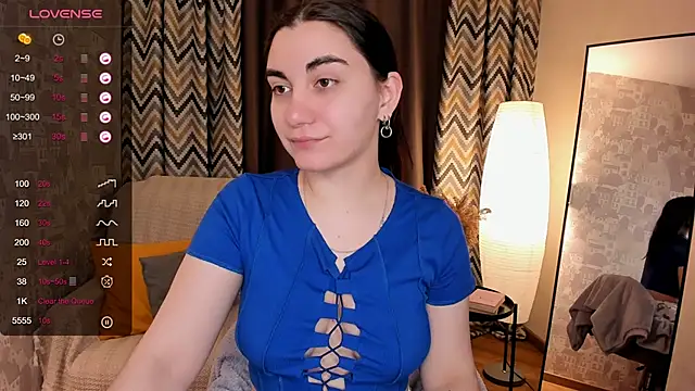 hannacheekss  online show from 1, 3, 2025