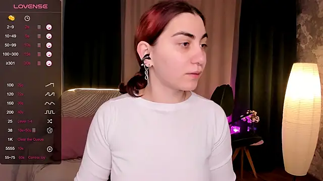 hannacheekss  online show from 23, 9, 2025