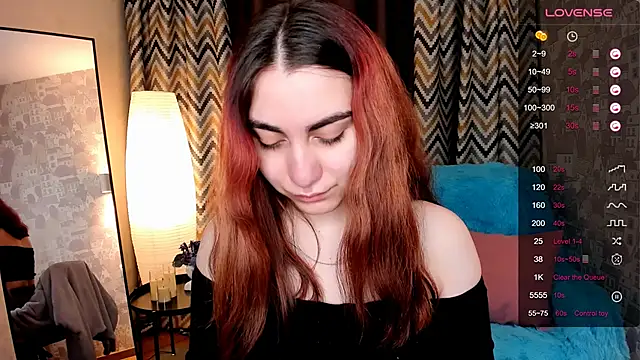 hannacheekss  online show from 10, 11, 2025