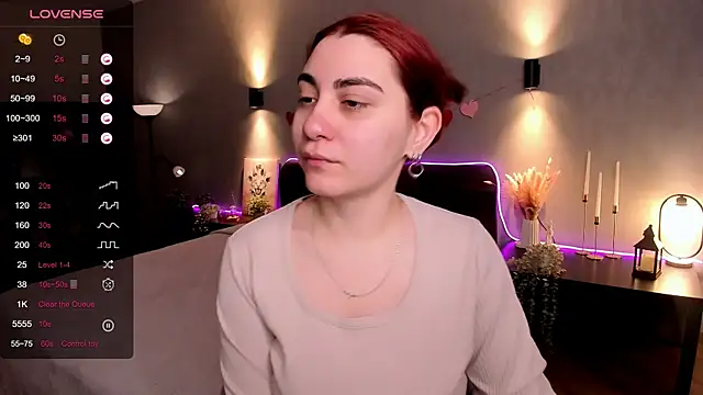 hannacheekss  online show from 15, 4, 2026