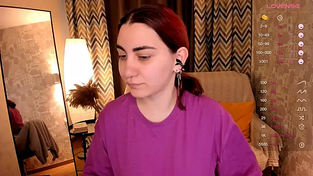 hannacheekss  online show from 9, 9, 2025