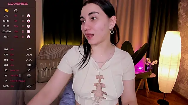 hannacheekss  online show from 10, 3, 2025