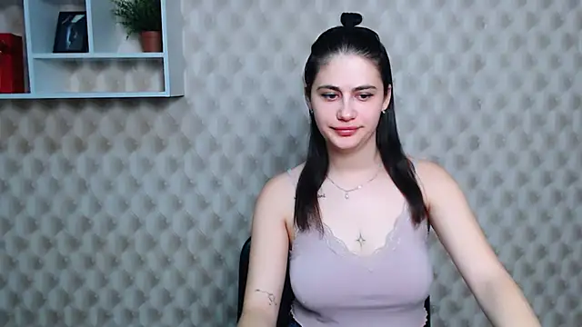 AliceSexyyy  online show from 13, 9, 2025