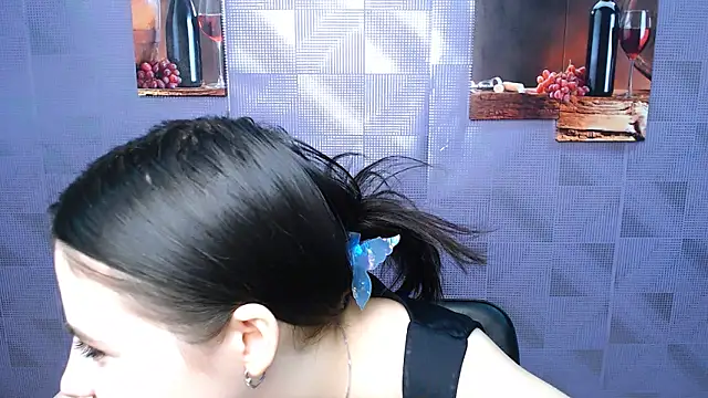 AliceSexyyy  online show from 10, 3, 2025