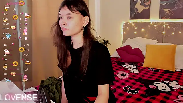 Emily Strikeee online show from 26, 2, 2026